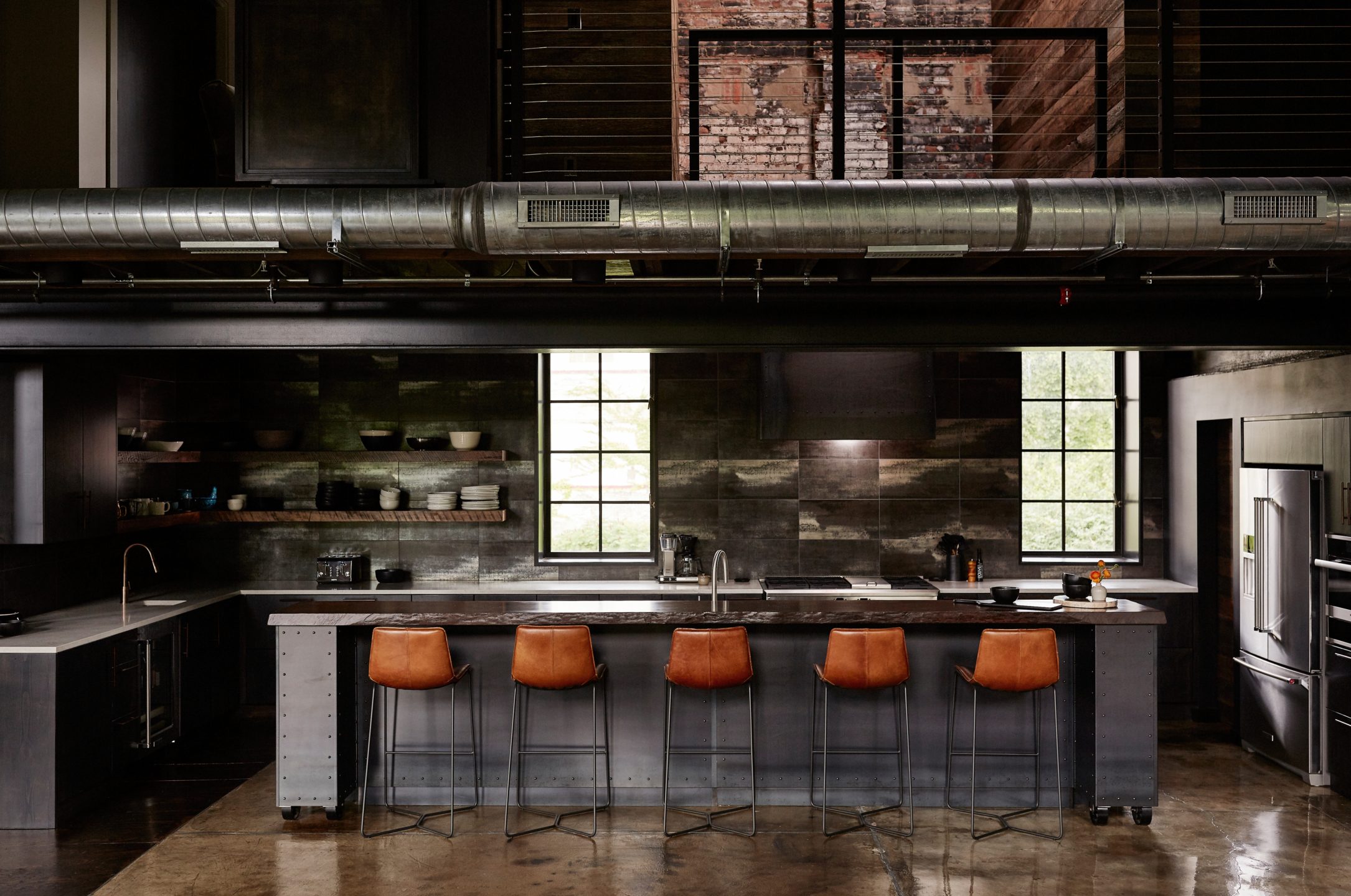 evergreen-portfolio-scranton-modern-industrial-remodel-interior-kitchen-barstools-wide
