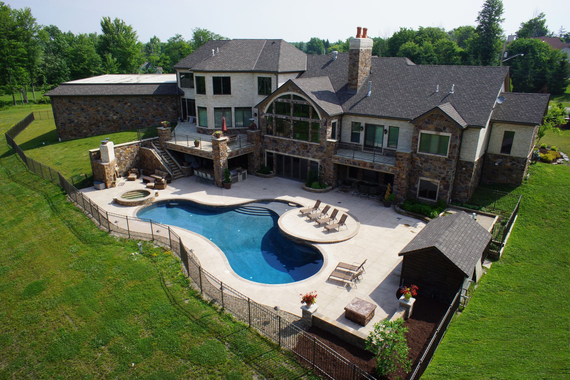 evergreen-portfolio-strongsville-estate-exterior-backyard-pool